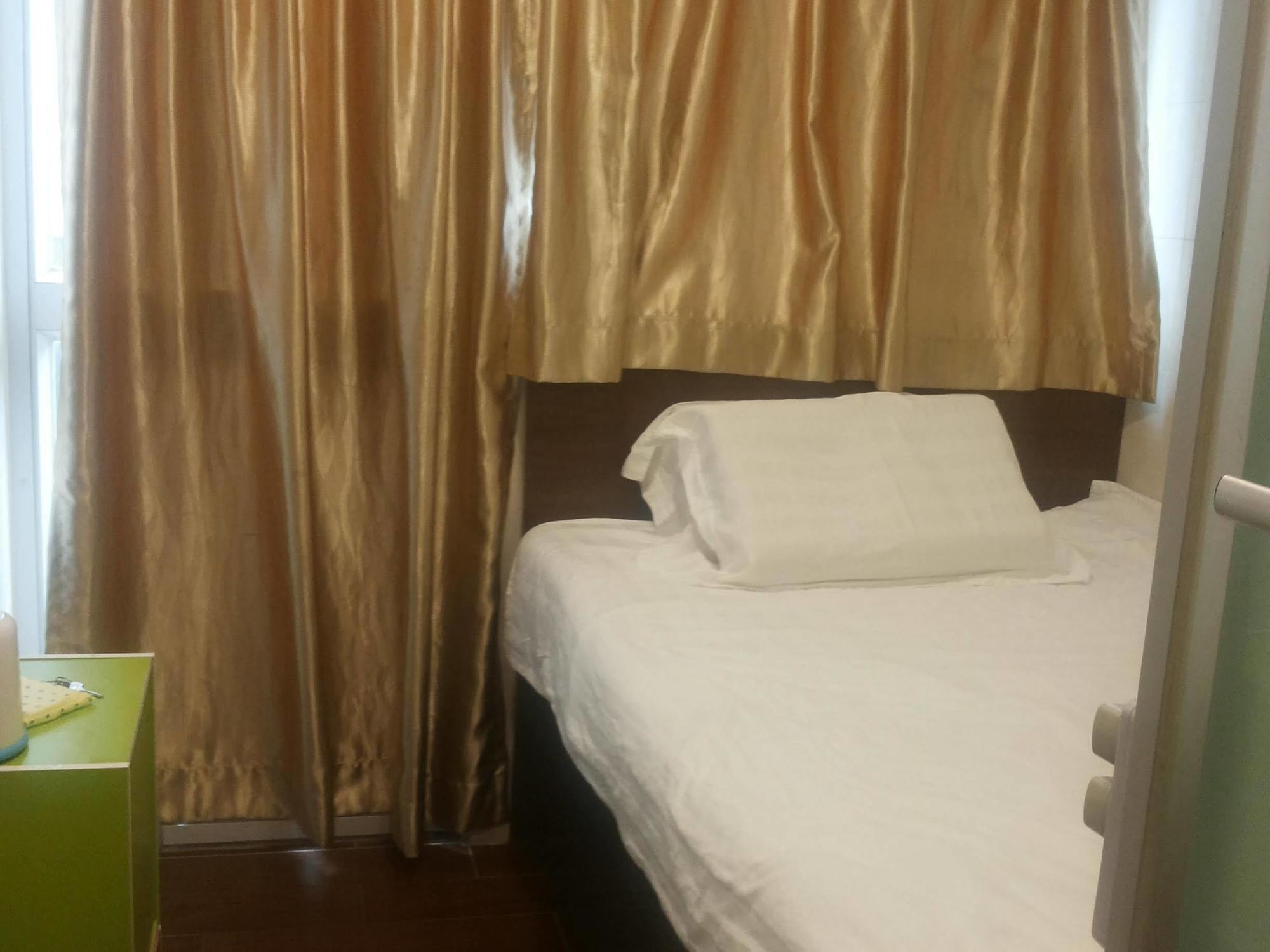Lam Shan Hostel Hong Kong Esterno foto